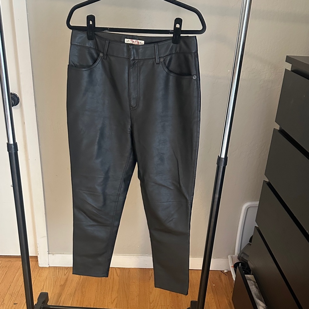 We The Free Black Cropped Faux Leather Skinny Pant